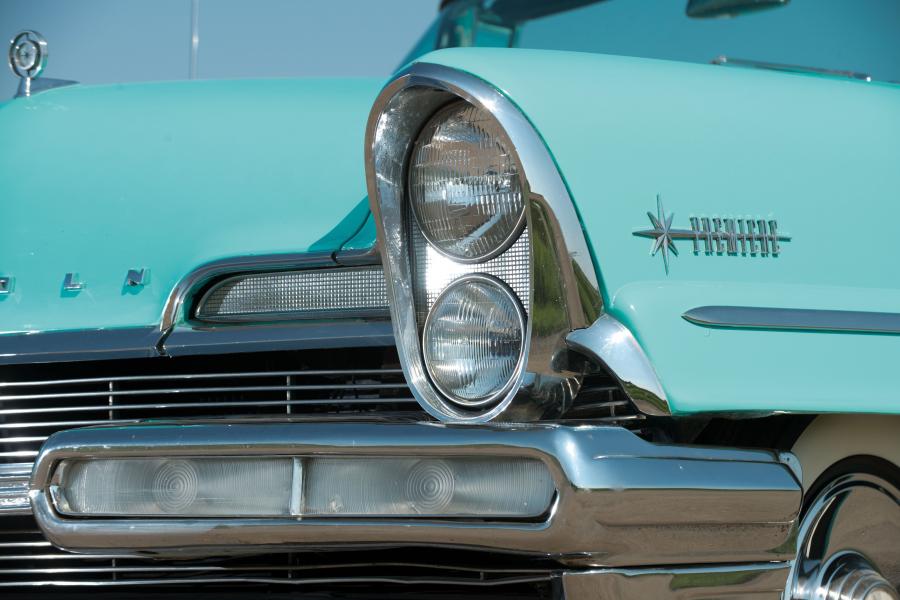  Lincoln Premiere Convertible 1957 года  (фото 12 из 38)